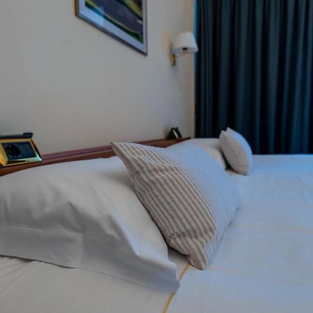 Golf Hotel La Pinetina Appiano Gentile Exteriör bild