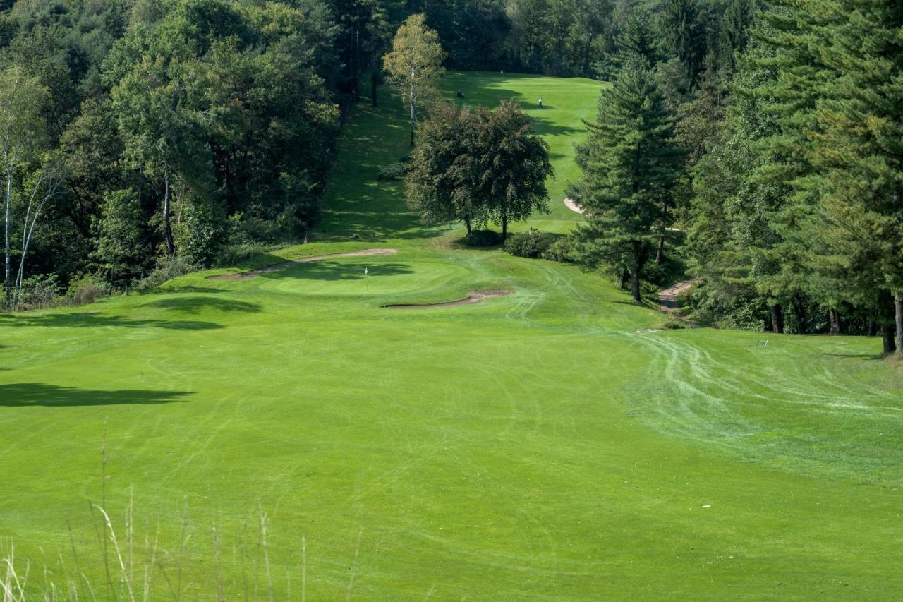 Golf Hotel La Pinetina Appiano Gentile Exteriör bild