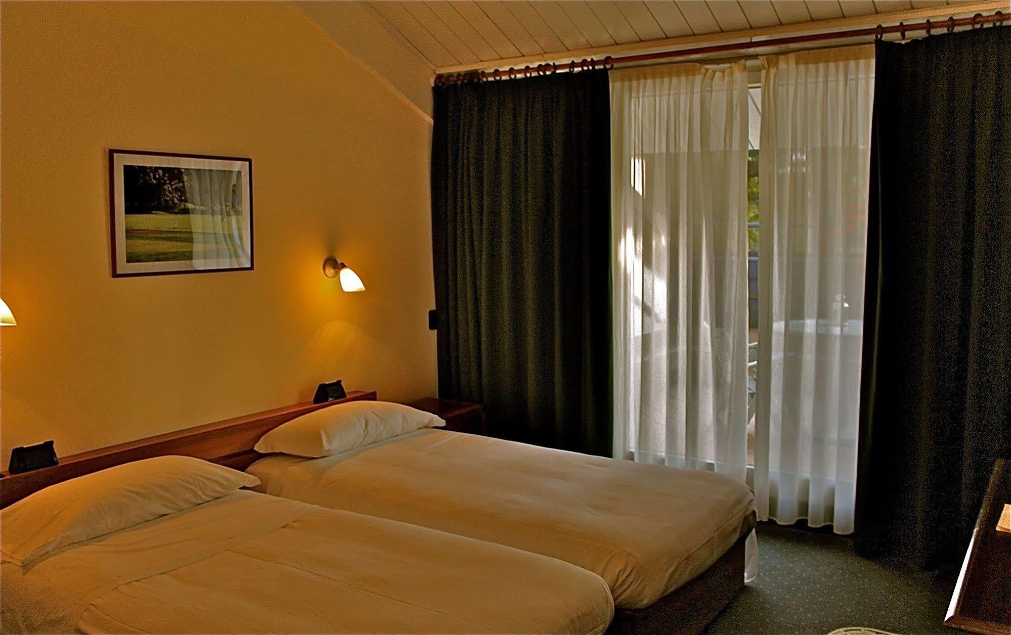 Golf Hotel La Pinetina Appiano Gentile Exteriör bild