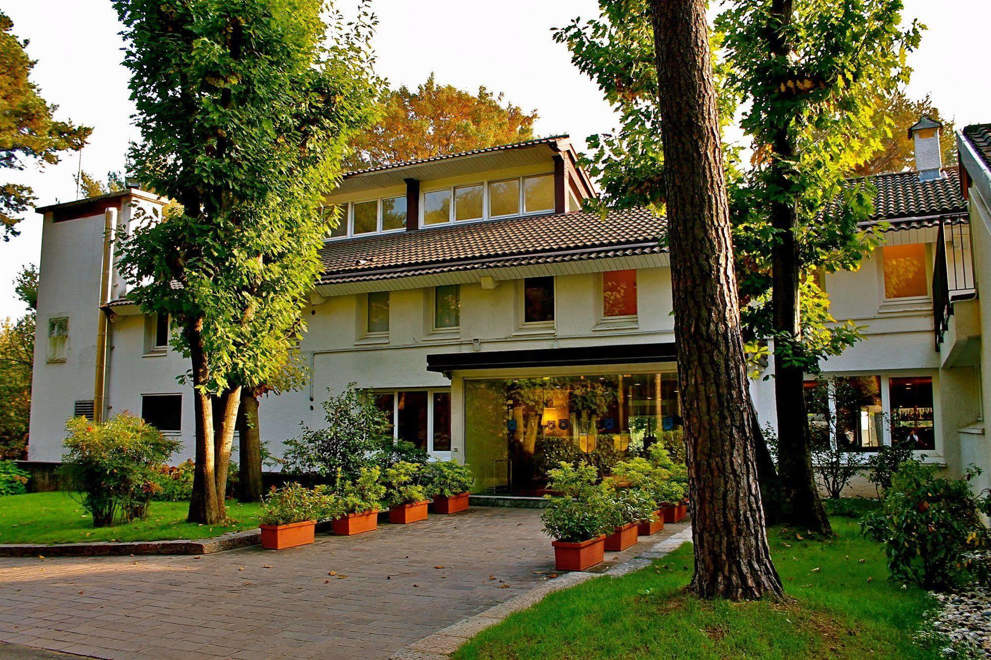 Golf Hotel La Pinetina Appiano Gentile Exteriör bild